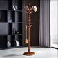Massivholz-Garderobe, traditioneller einfacher Wohnzimmer-Boden-Kleiderbügel