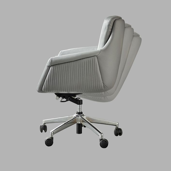 Modern Managers Chair Swivel with Wheels Ergonomic Executive Chair Clearhalo 'furn' 'furn_office_chair' 'Furniture' 'furniture_office_chair' 'Office Chairs' 'Office Furniture' 'office_chair' 1200x1200_c9ba6d1a-67f5-4cb5-9040-3fd6fd7c5e8d
