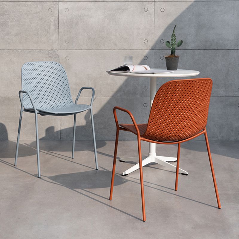 Scandinavian Style Plastic Dining Armchair Solid Back Dining Single Chair Clearhalo ' kitchen&dining_furn' 'Dining Chairs' 'Dining Tables & Seating' 'dining_chair' 'furn' 'furn_dining_chair' 'Furniture' 'furniture_dining_chair' 'Kitchen & Dining Furniture' 'kitchen' 1200x1200_c9c4a8b8-88c9-4006-adce-70e16fef75da