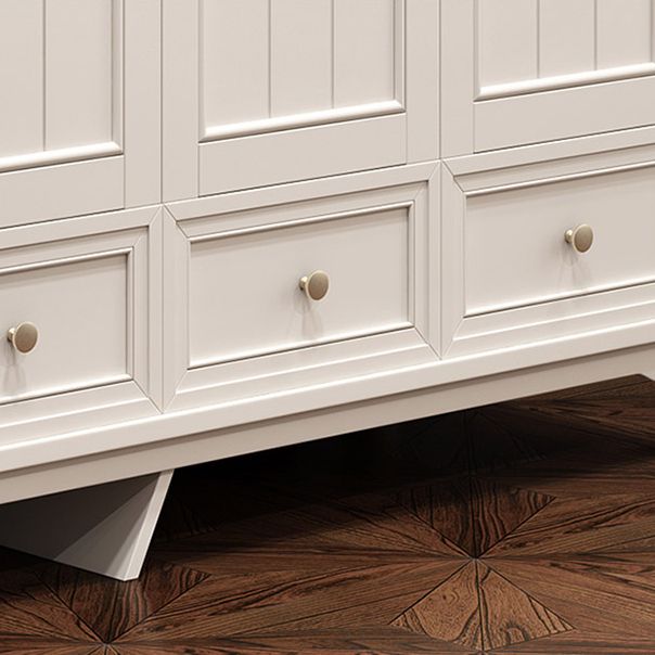 Armoire blanche de campagne française pour chambre à coucher avec des tiroirs