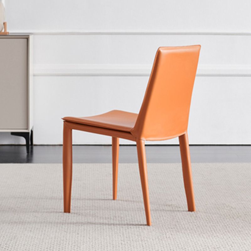 Silla de silla de comedor de cuero moderna en acabado mate para interiores