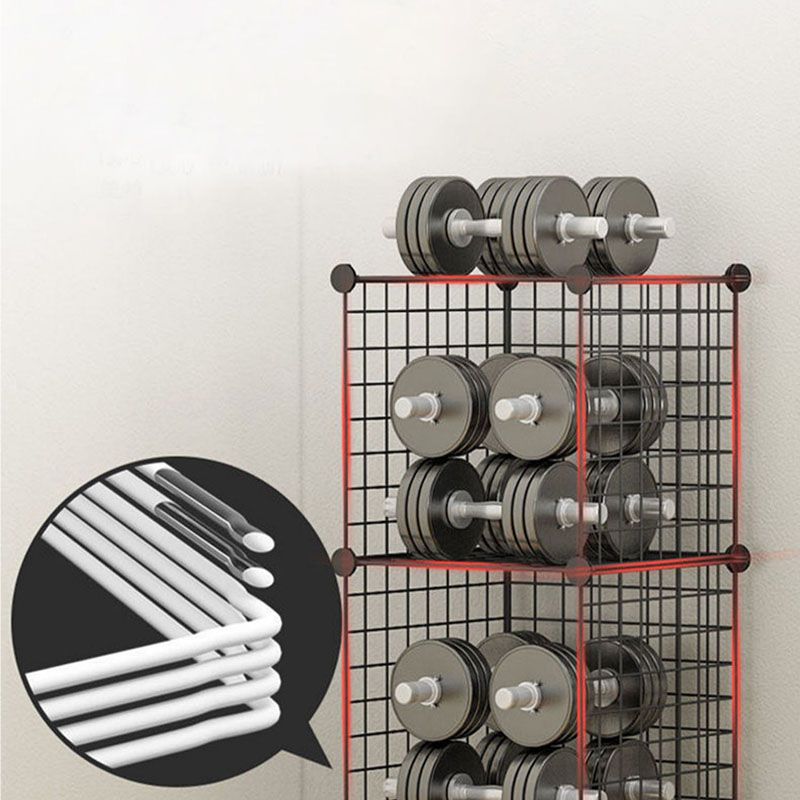 Libreria di scaffali di metallo contemporanea chiusa.