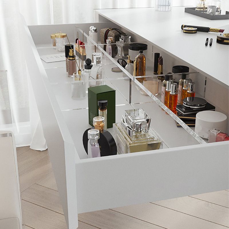 Mirrored Wood Makeup Dressing Table Modern Style Stool Set in White Clearhalo 'Bedroom Furniture' 'furn' 'furn_makeup_vanities' 'Furniture' 'Makeup Vanities' 'makeup_vanities' 1200x1200_ca10fd08-e784-42b4-9c05-afad8d6eee59