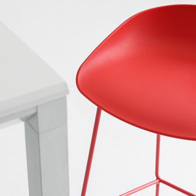 Sgabelli da bar di sedile per sede di plastica scandinavo bristol con base di ferro