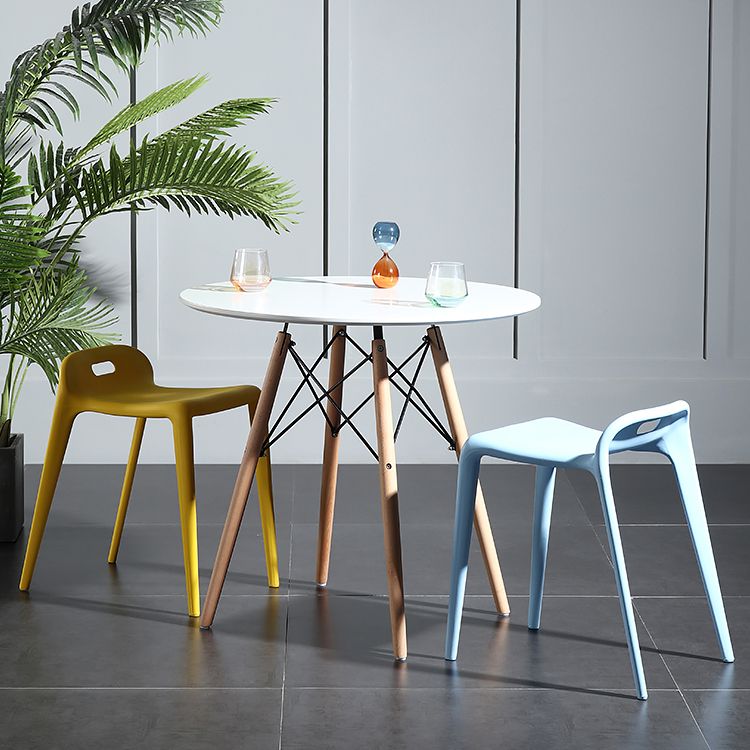 Wood Contemporary Round Dining Table Manufactured Wood Top Table for Dining Room Clearhalo ' dining_table' 'Dining Tables & Seating' 'Dining Tables' 'furn' 'furn_dining_table' 'Furniture' 'furniture_dining_table' 'Kitchen & Dining Furniture' 'kitchen&dining_furn' 'kitchen' 'kitchen_dining_table' 1200x1200_ca67ca14-cab1-4195-96df-30eac2cb70ba
