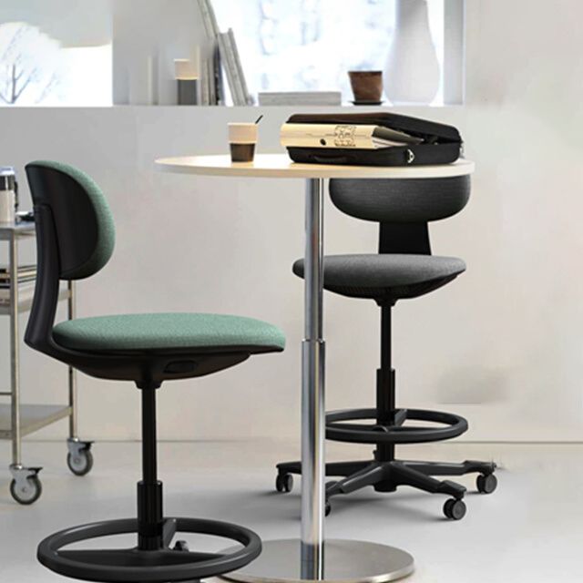 Moderne verstelbare rugleuning aan de teller kassier kassier Bark ontlasting met kussen en pedaal