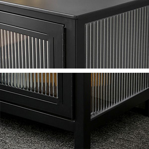 Table du buffet en métal glam