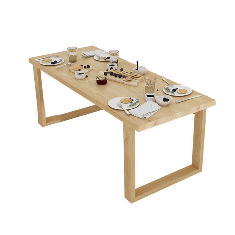 Table à manger en bois massif table de luxe traditionnelle avec base de traîneau en bois