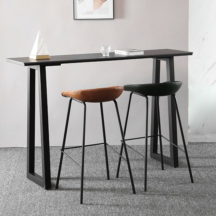 Taburetes de taburetes de cuero de estilo industrial con base de metal para el hogar