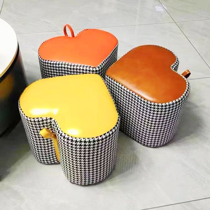 Fabric Standard Stool Modern Style Simple Heart-shaped Stool Clearhalo 'furn' 'furn_ottomans_poufs' 'Furniture' 'Living Room Furniture' 'Ottomans & Poufs' 'ottomans_poufs' 1200x1200_cb8e01ce-207b-4f3f-a3a9-2c597908bb7f
