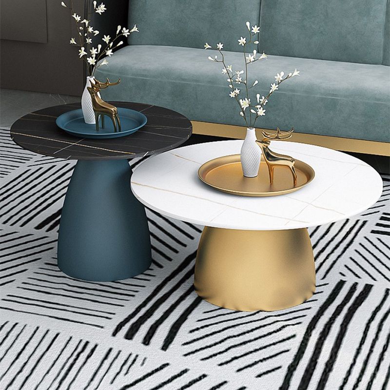 Modern Style Round Metal Table Metal Pedestal Base Coffee Table Clearhalo 'Coffee & Accent Tables' 'Coffee Tables' 'coffee_tables' 'furn' 'furn_coffee_tables' 'Furniture' 'Living Room Furniture' 1200x1200_cc70cfa3-3489-48ea-b007-0491a1658e05