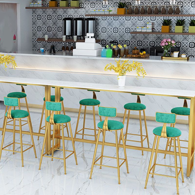 Table de pub de style moderne, plateau en faux marbre de 41,3 pouces avec base dorée