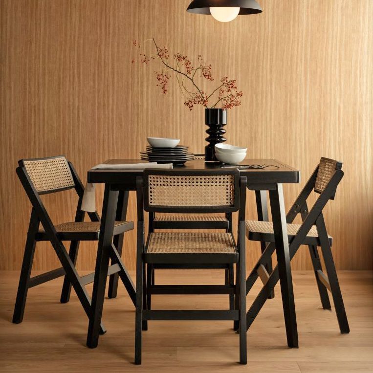 Chaises de style traditionnel pour manger des chaises sans bras avec des jambes en bois