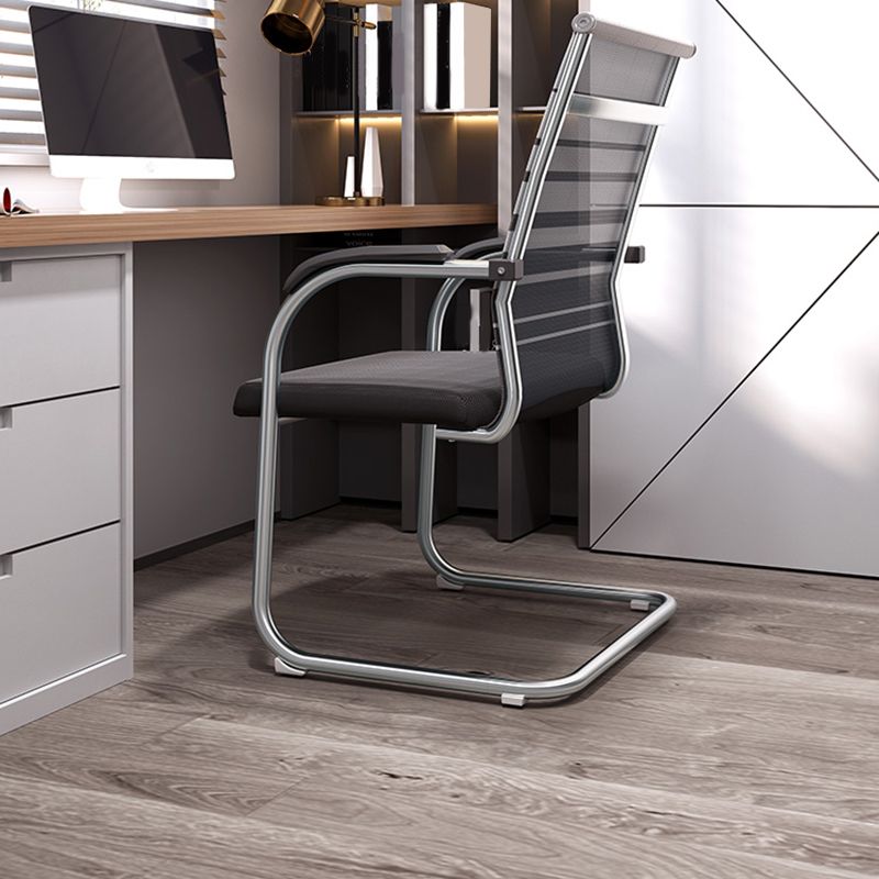 Moderner Bürostuhl fester Waffen ergonomischer Stuhl mit atmungsaktivem Rücken