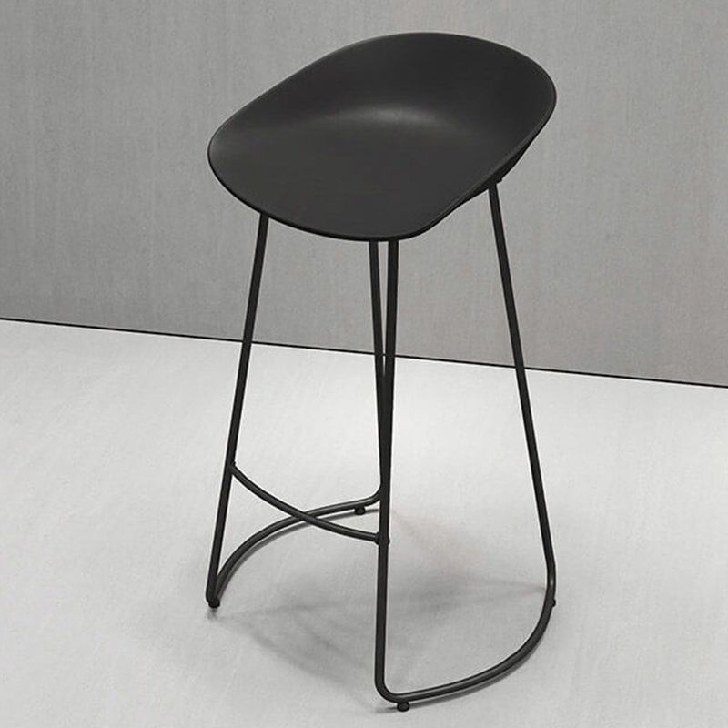 Industrial Plastic Bar Stool Armless Dining Stool with Metal Base Clearhalo 'Bar Furniture' 'Bar Stools' 'bar_stools' 'furn' 'furn_bar_stools' 'Furniture' 'Kitchen & Dining Furniture' 1200x1200_cd473360-6427-488f-bb8c-d285776faaf5