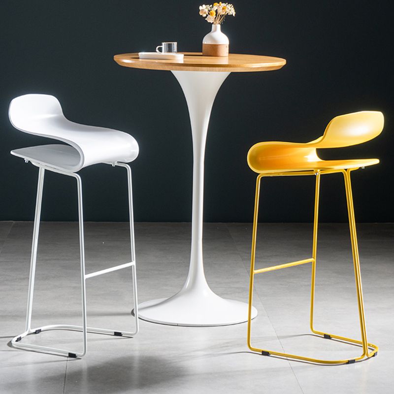 Barrestador de espalda baja y taburete de mostrador de contador acrílico interno moderno