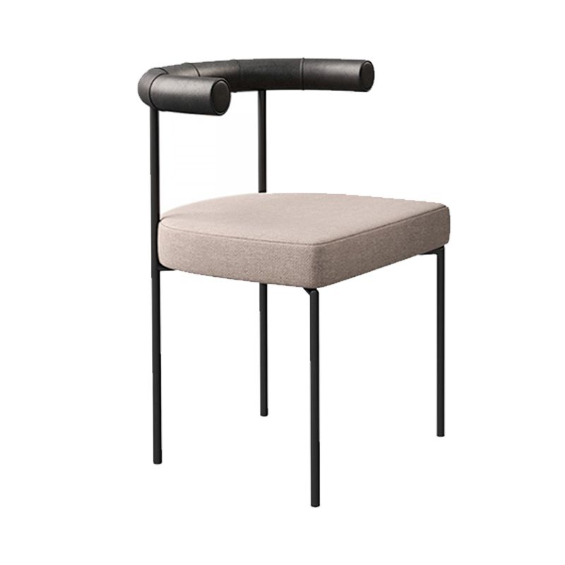 屋内のためのモダンなスタイルの布張りのカウンタースツールローバックバースツール