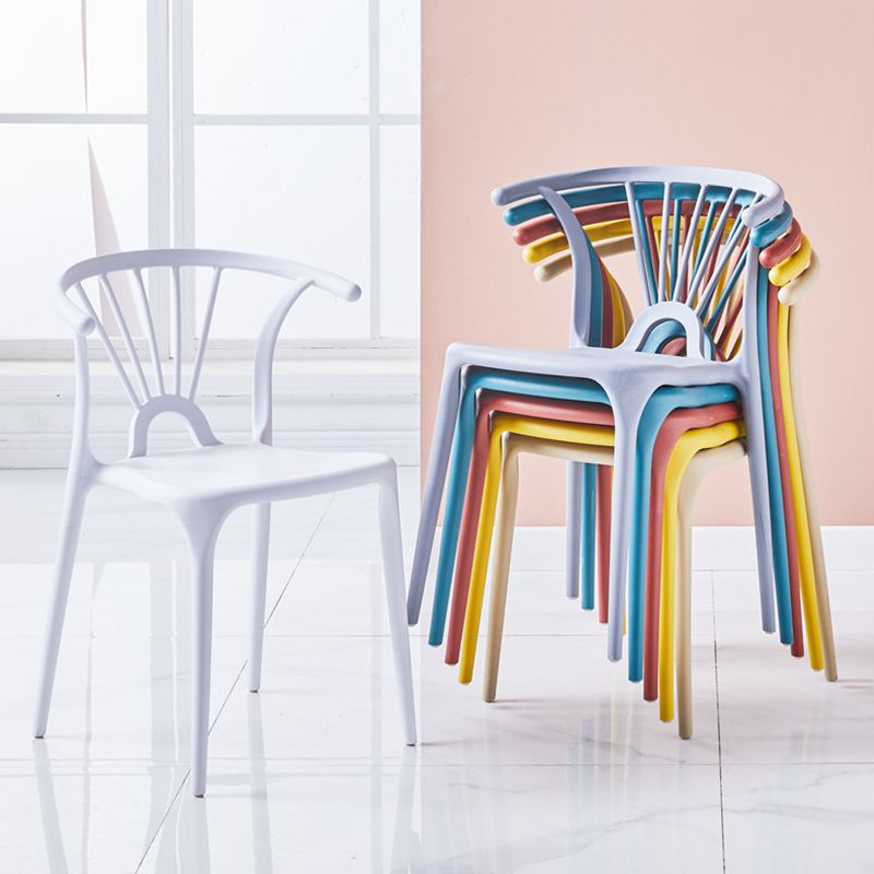 Scandinavian Plastic Indoor-Outdoor Chair Windsor Back Side Chair Clearhalo 'Dining Chairs' 'Dining Tables & Seating' 'dining_chair' 'furn' 'furn_dining_chair' 'Furniture' 'furniture_dining_chair' 'Kitchen & Dining Furniture' 1200x1200_cdc68f20-8712-4e20-9ccb-99b57ae6b9b6