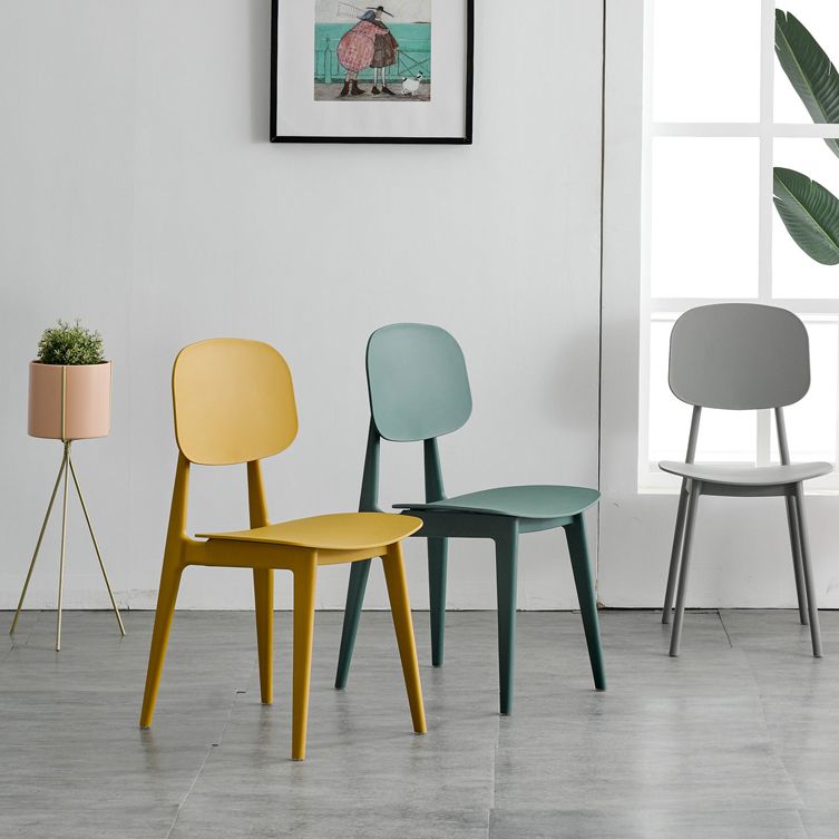 Scandinavian Stackable Dining Side Chair Plastic Armless Dining Chairs