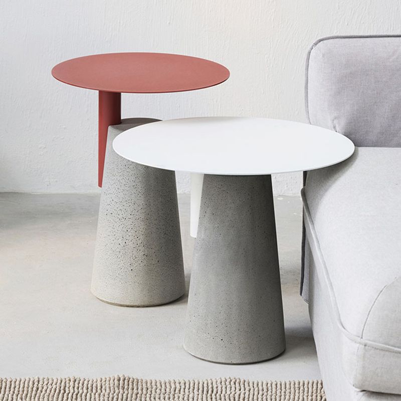 Round 1 Single Coffee Table Metal Cocktail Table with Cement Pedestal