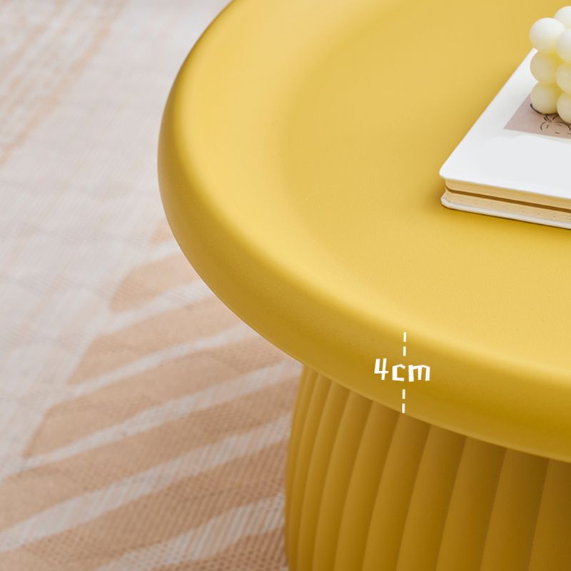 Glam Corner Table Plastic Round Pedestal Side End Snack Table Clearhalo 'Coffee & Accent Tables' 'End & Side Tables' 'end_side_tables' 'furn' 'furn_end_side_tables' 'Furniture' 'Living Room Furniture' 1200x1200_ce983213-c59e-46c9-829f-99ddbe6f482c