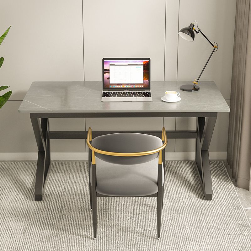 Bureau de bureau industriel Bureau d'ordinateur de finition antique rectangulaire avec des jambes métalliques