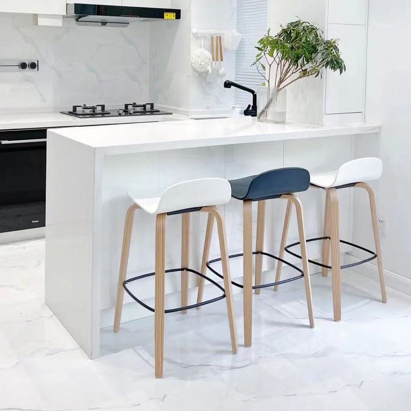 Nordic Indoor Simple Barstool Low Back Iron Tall Stool with Plastic Seat Clearhalo 'Bar Furniture' 'Bar Stools' 'bar_stools' 'furn' 'furn_bar_stools' 'Furniture' 'furniture_bar_stools' 'Kitchen & Dining Furniture' 1200x1200_cf0d81c4-9688-4e62-b706-7530adfd519a