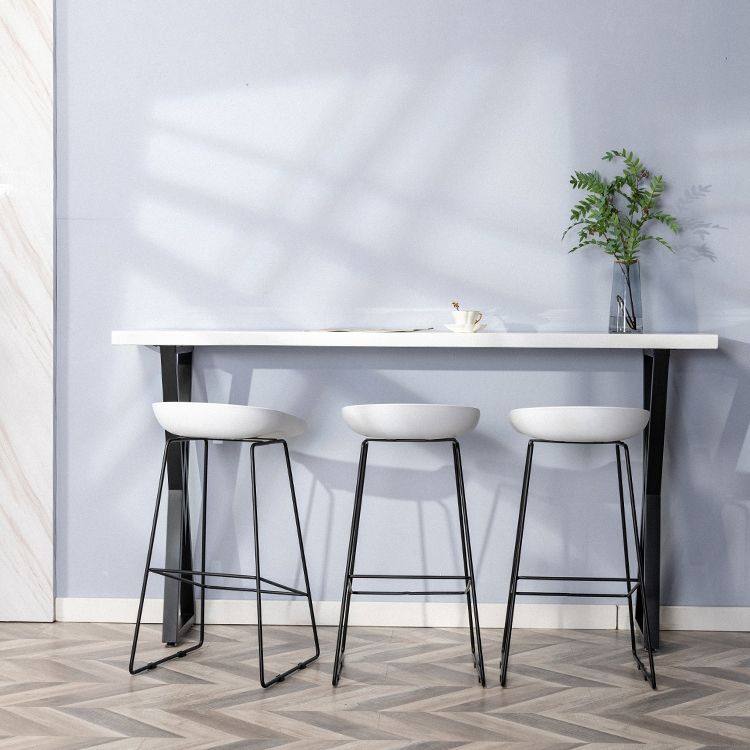 Tavolo da bar in legno in solido bianco tavolo da bistrot industriale con telaio in metallo nero