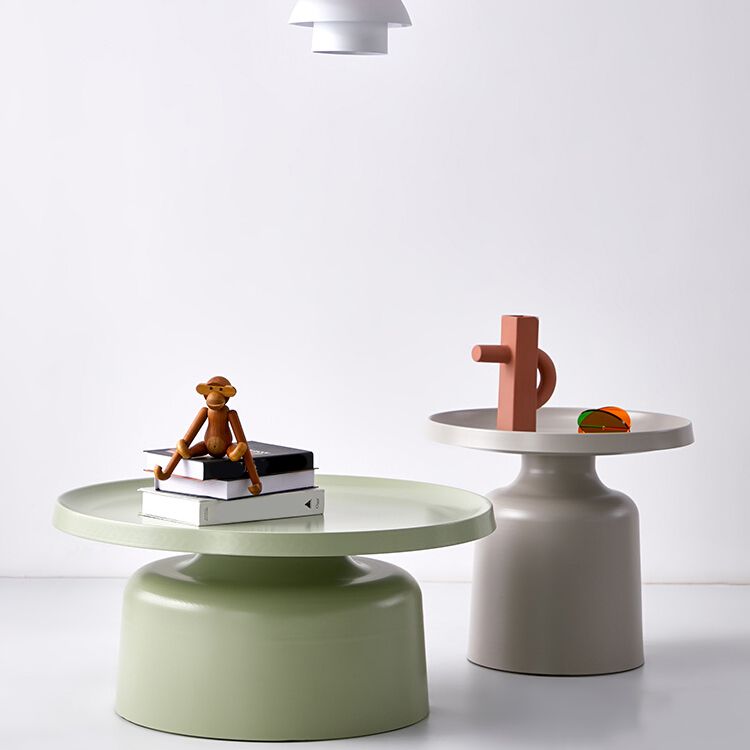 Contemporary Style Round Metal Side Table Single Base Side Table Clearhalo 'Coffee & Accent Tables' 'End & Side Tables' 'end_side_table' 'end_side_tables' 'furn' 'furn_end_side_tables' 'Furniture' 'furniture_end_side_table' 'Living Room Furniture' 1200x1200_cf6f0282-8f78-4bfd-83a4-41dba5d3c5b3