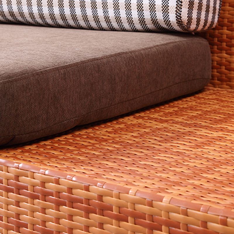 Sofá de ratán tropical de 3 plazas con chaise longue con brazos volumétricos marrones y respaldo suelto
