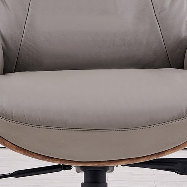 Ergonomischer Chef-Computerstuhl mit Neigungsmechanismus und verstellbarer Sitzhöhe für Manager