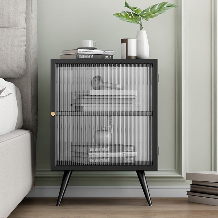 Las puertas modernas incluían la mesita de noche de metal de la cama con las piernas para el dormitorio