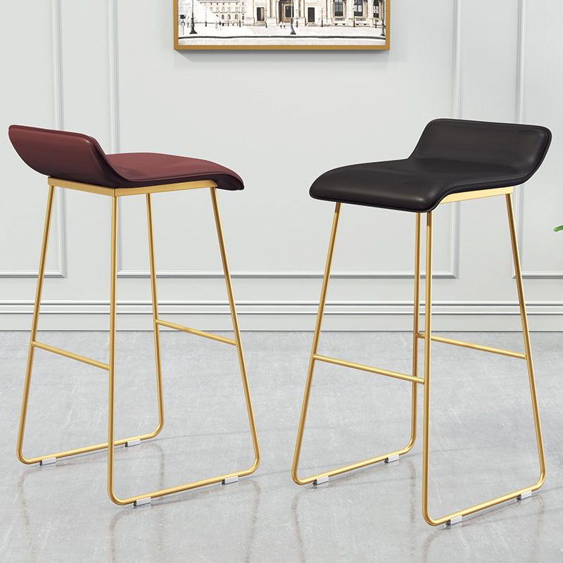 Modern Armless Backrest Counter Stool Steel Cafe Bar Stool with Pedal and Acrylic Seat Clearhalo 'Bar Furniture' 'Bar Stools' 'bar_stools' 'furn' 'furn_bar_stools' 'Furniture' 'furniture_bar_stools' 'Kitchen & Dining Furniture' 1200x1200_d0a2ff6d-8e5f-41a0-a013-e23b6fb2469a