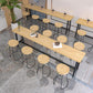 Eigentijdse pubtafel op barhoogte, massief houten tafel op tegenhoogte