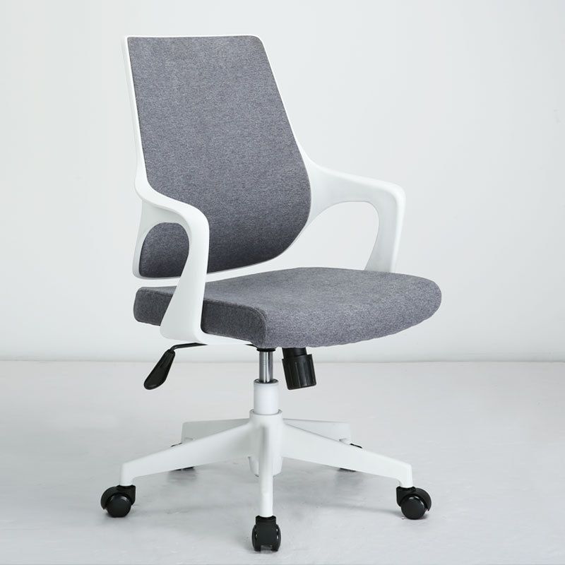 Sillón moderno con brazos fijos, asiento ajustable en altura, silla de oficina