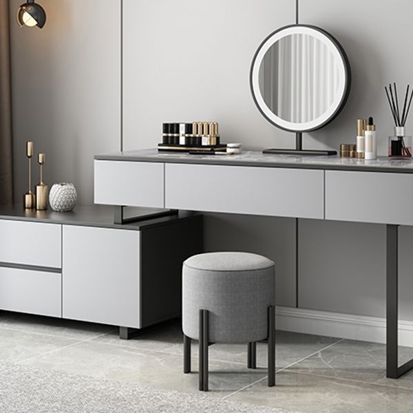 Gray Bedroom Lighted Mirror Vanity Makeup Dressing Table Set Clearhalo 'Bedroom Furniture' 'furn' 'furn_makeup_vanities' 'Furniture' 'Makeup Vanities' 'makeup_vanities' 1200x1200_d1bd0606-bdb8-4453-ba72-b1f2569846df