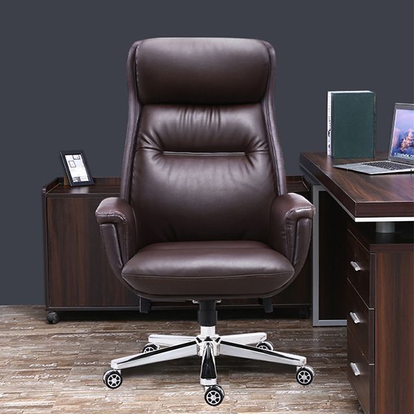 Chaise de gestionnaires à mécanisme d'inclinaison marron, avec appui-tête, chaise de bureau rembourrée pivotante
