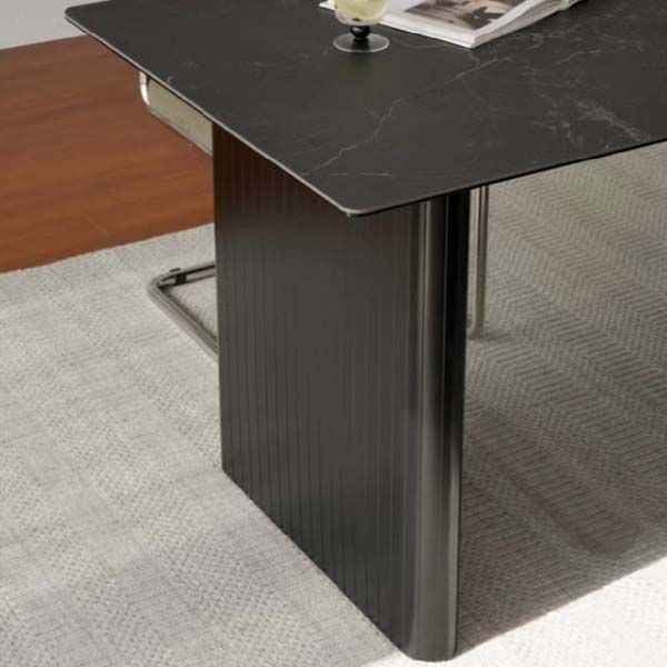 Table de salle à manger rectangulaire en pierre frittée de style moderne pour un usage domestique