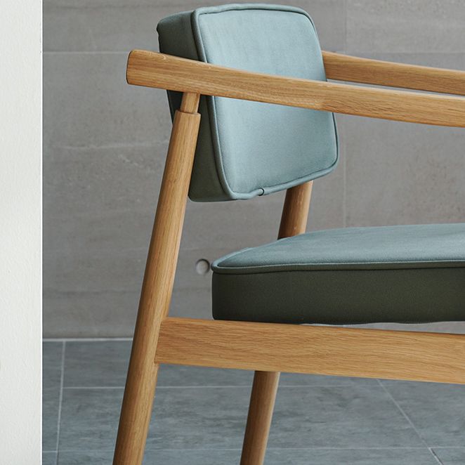 Minimalist Kitchen Solid Wood Dining Arm Chair Opening Back Dining Arm Chair Clearhalo ' kitchen&dining_furn' 'Dining Chairs' 'Dining Tables & Seating' 'dining_chair' 'furn' 'furn_dining_chair' 'Furniture' 'furniture_dining_chair' 'Kitchen & Dining Furniture' 'kitchen' 1200x1200_d24e0aa3-1d55-41df-92ac-2342c2382748