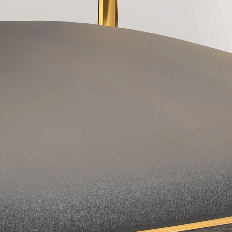 灰色の椅子を備えたメタルダイネットセット1/2/4/7 PCSグラムダイニングテーブルセット