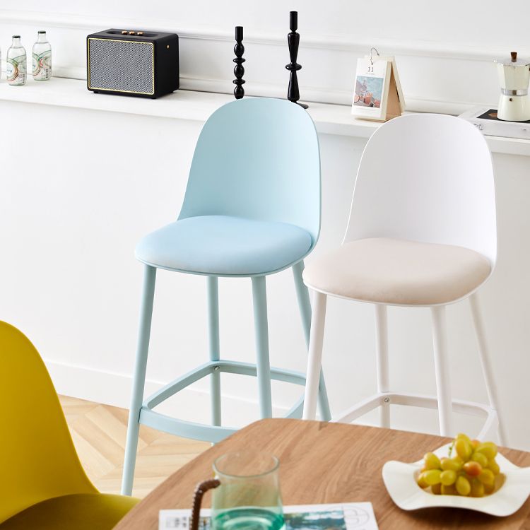 Contemporary Low Back Indoor Armless Plastic Bar Stool with Footrest Clearhalo 'Bar Furniture' 'Bar Stools' 'bar_stools' 'furn' 'furn_bar_stools' 'Furniture' 'Kitchen & Dining Furniture' 1200x1200_d2e027f4-d720-4fa8-8907-c7d04bef2b17