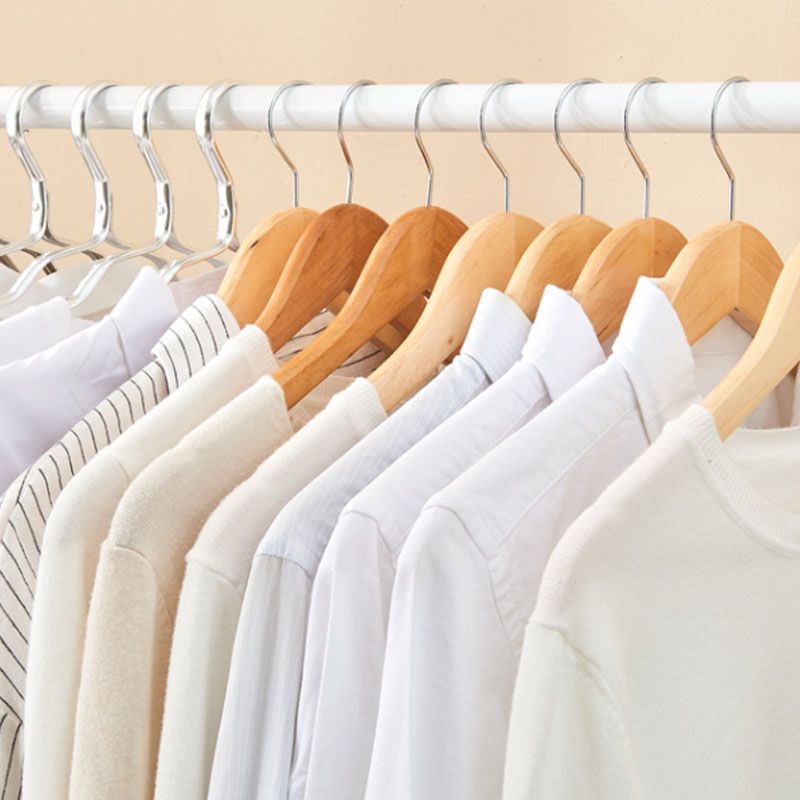 Ganci di metallo per alberi di ingresso contemporaneo non includevano alcun cappo