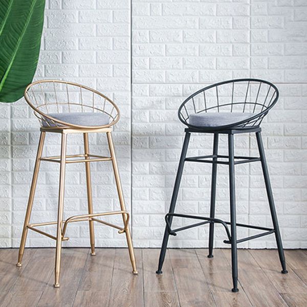 Glam Metal Bar and Counter Stool Round Low Back Stool with 4 Legs Clearhalo 'Bar Furniture' 'Bar Stools' 'bar_stools' 'furn' 'furn_bar_stools' 'Furniture' 'furniture_bar_stools' 'Kitchen & Dining Furniture' 1200x1200_d35d04ae-a780-476c-b115-df9c3036d884