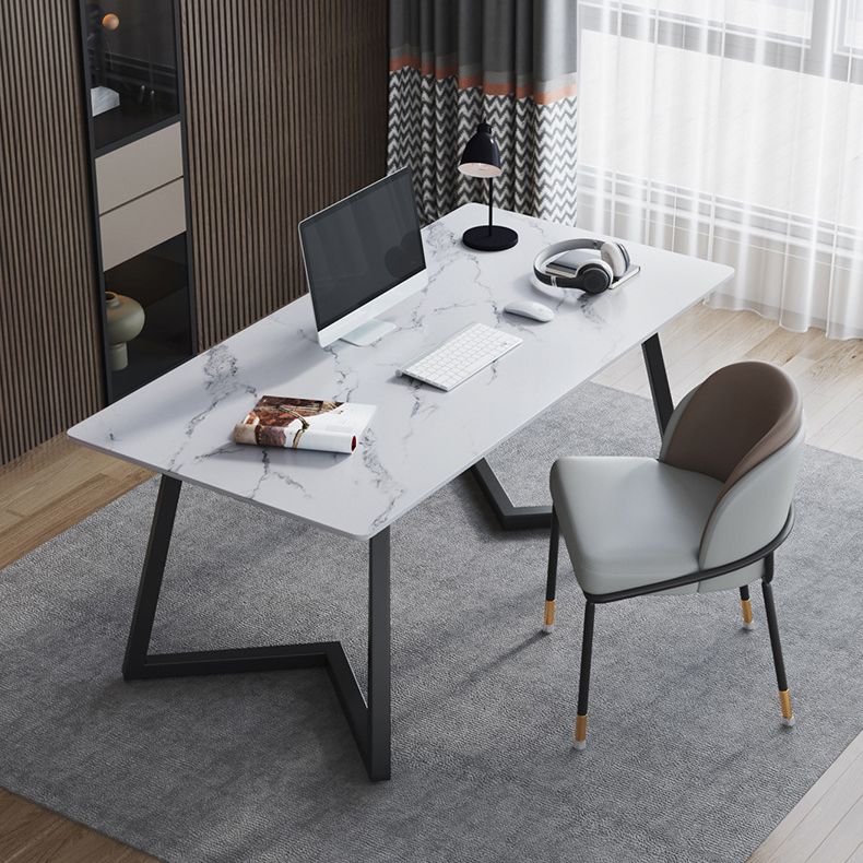 Escritorio de escritura de 29.5 "H escritorio de oficina contemporáneo con patas de metal