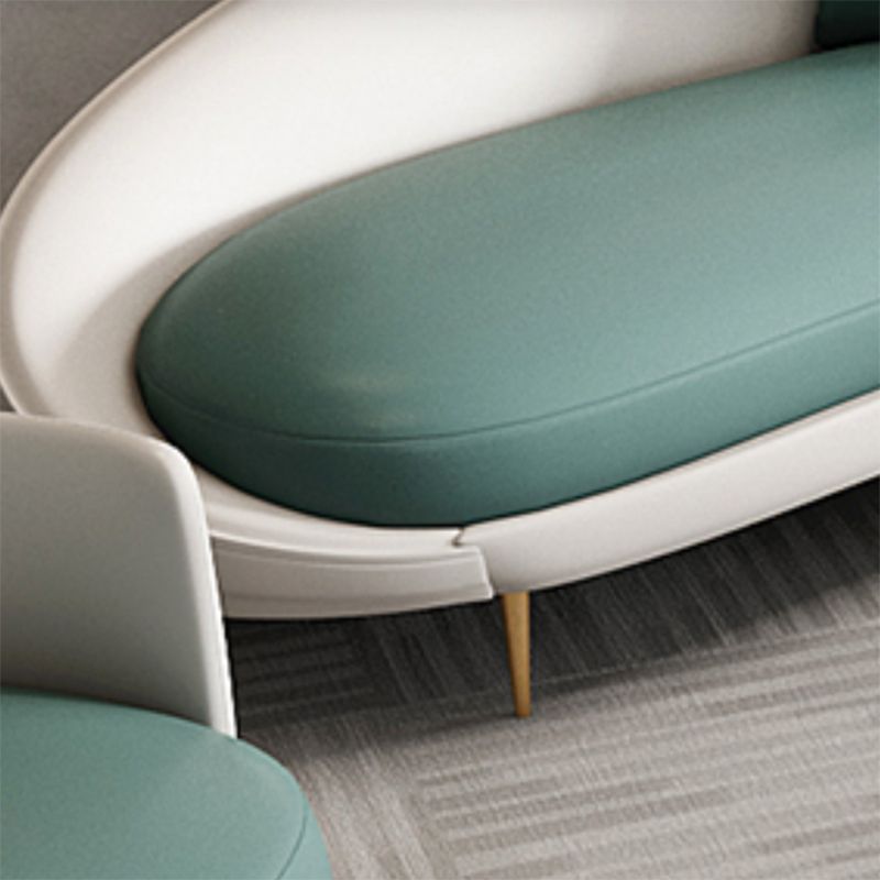 Hedendaagse faux leer gebogen bank met een slopende arm voor woonkamer