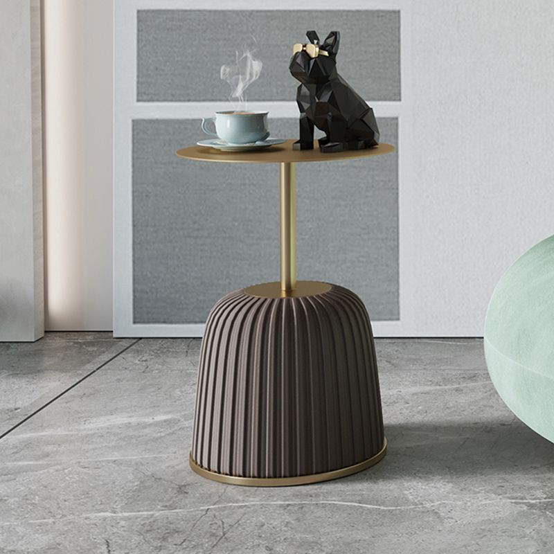 Tavolino in stile impiallacciatura in ceramica in stile moderno con forma circolare