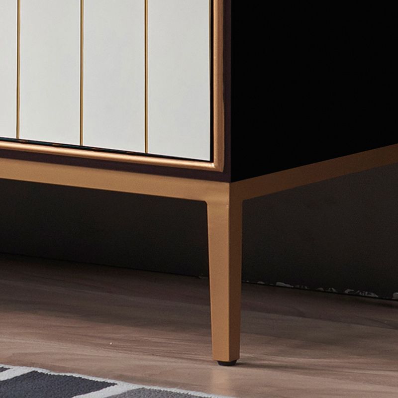 Table du buffet de buffet en bois Table du buffet de style glam pour le salon