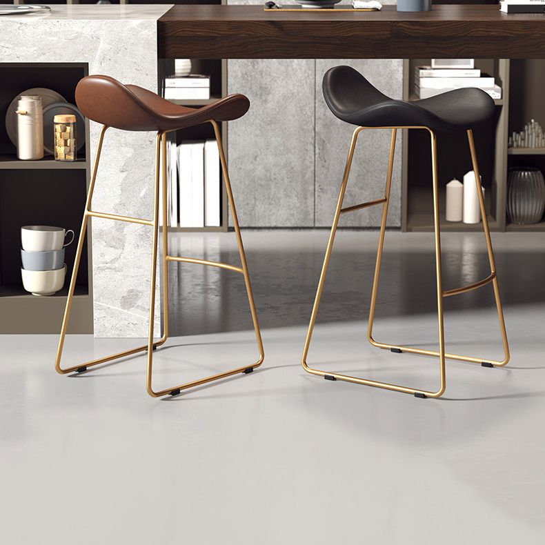 Glam Leather Bar Stools Patio Bar Stool with Iron Legs and Low Back Clearhalo 'Bar Furniture' 'Bar Stools' 'bar_stools' 'furn' 'furn_bar_stools' 'furniture_bar_stools' 'Kitchen & Dining Furniture' 'kitchen&dining_furn' 'kitchen' 'kitchen_furn' Furniture' 1200x1200_d44ba54e-f427-42a9-b638-e4aca6e8c0ab