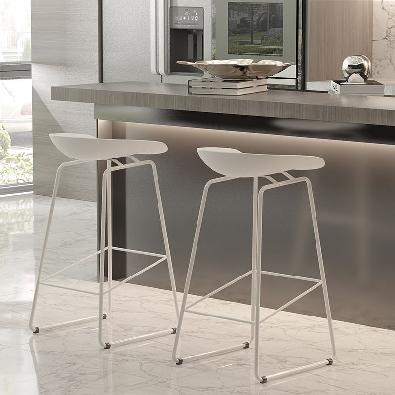 Scandinavian Style Bar-stool with Bucket Seat Counter Stool for Kitchen Bar Clearhalo 'Bar Furniture' 'Bar Stools' 'bar_stools' 'furn' 'furn_bar_stools' 'furniture_bar_stools' 'Kitchen & Dining Furniture' 'kitchen&dining_furn' 'kitchen' 'kitchen_furn' Furniture' 1200x1200_d45f1325-6a99-4bce-a981-3c398847754e