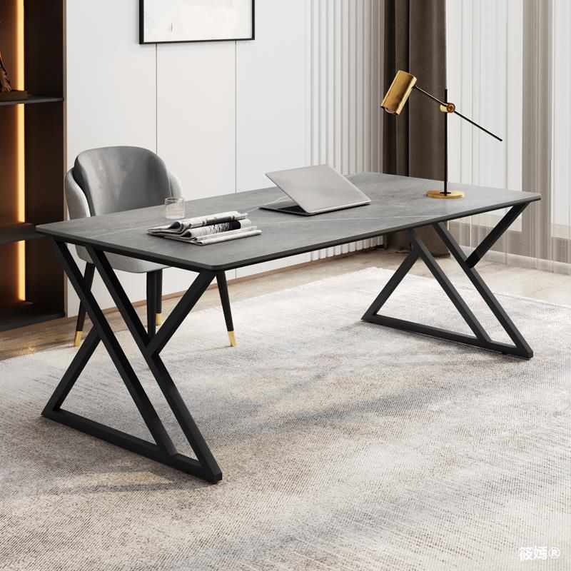 Rechteckiger Industrial Office Desk Antique Finish Computer Desk mit Metallbeinen